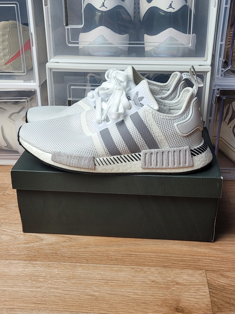Womens Adidas NMD_R1 J 'Grey Black Size 7 - Picture 3 of 9